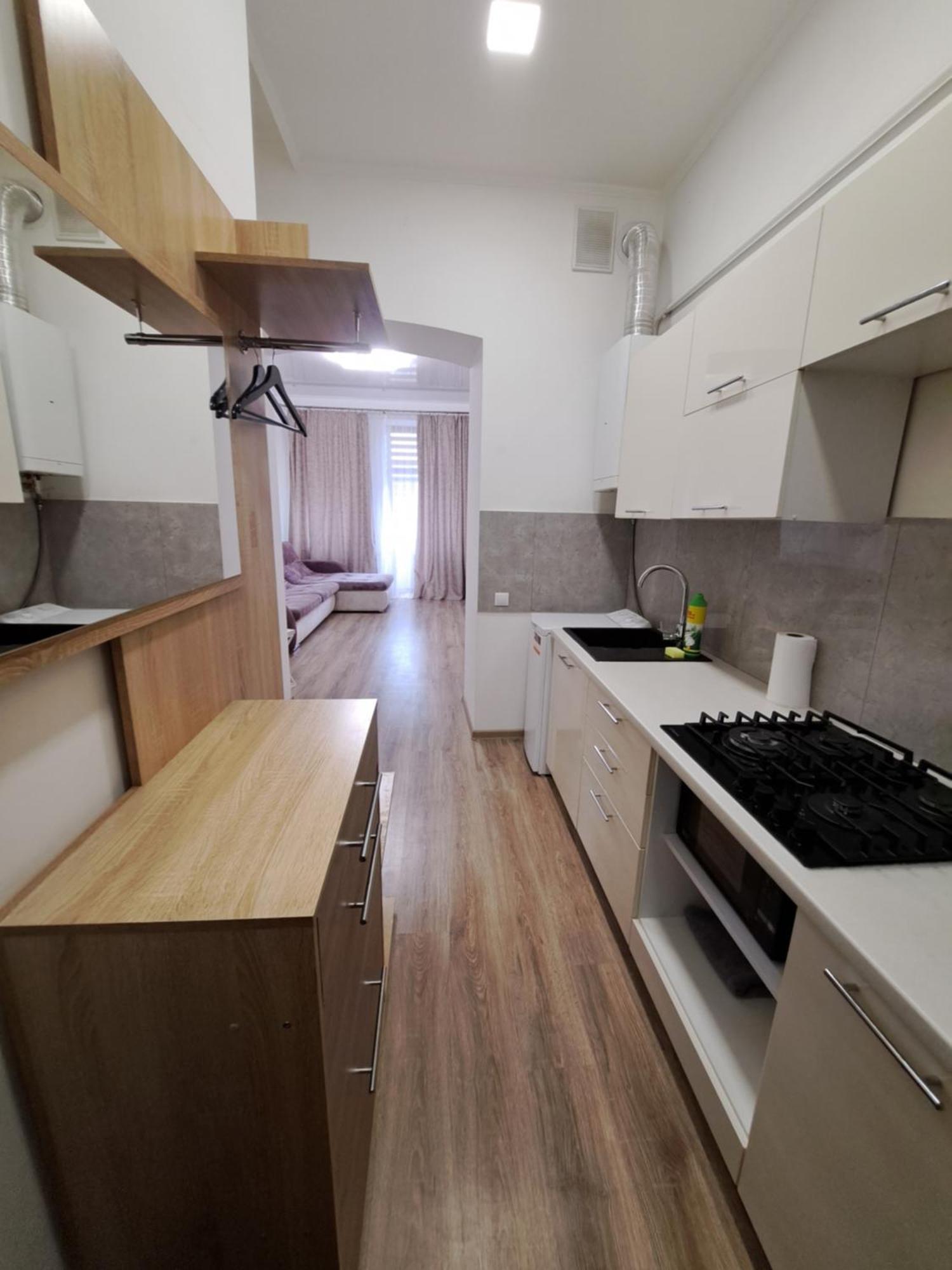 Двокімнатна Квартира Біля Оперного Театру Lviv Exterior foto